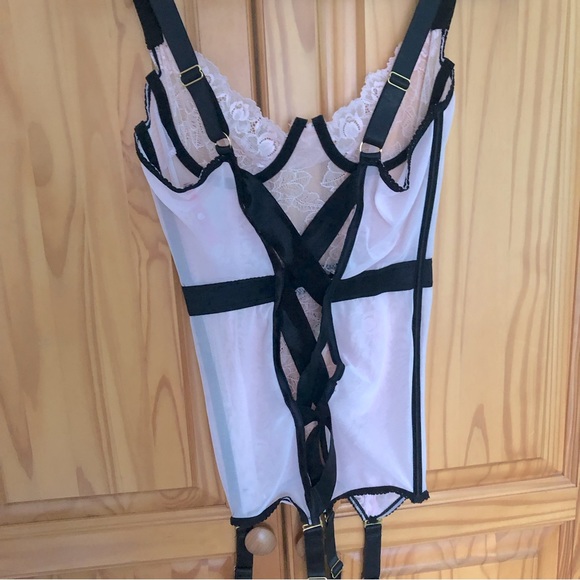 Seven ‘til Midnight Women's Lace Fitted Chemise Mini Dress &Thong Size Medium - Picture 5 of 15